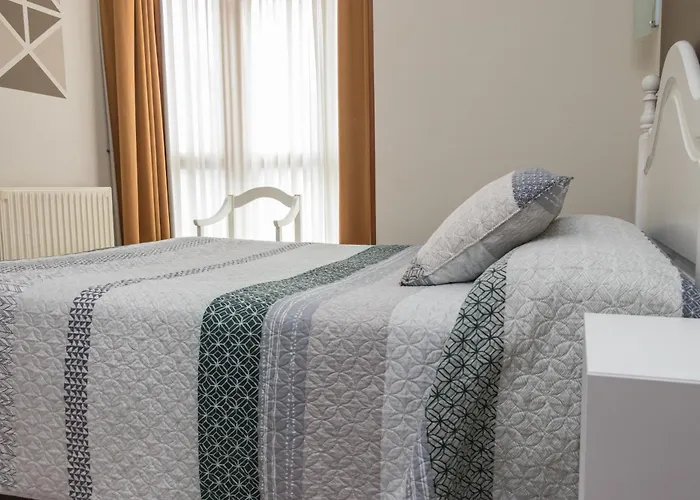 Plaza Ξενοδοχείο *